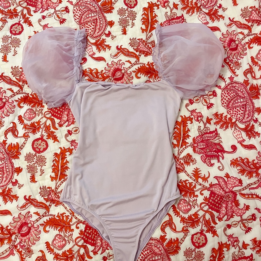Princess Polly Light Purple Puff Sleeve Bodysuit Size 4